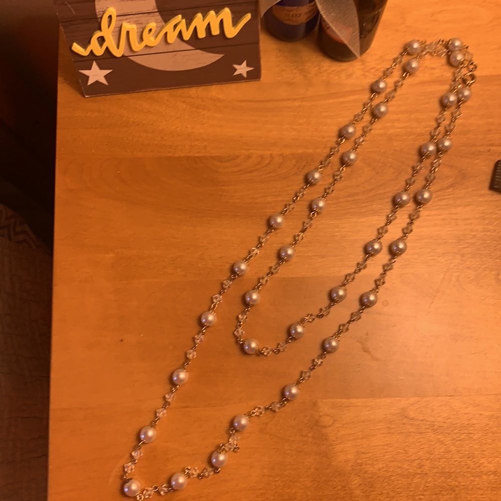 Vintage Pearls &‎ Crystals Necklace with 2 Pair (Pierced & Clip) Earrings - Picture 5 of 6